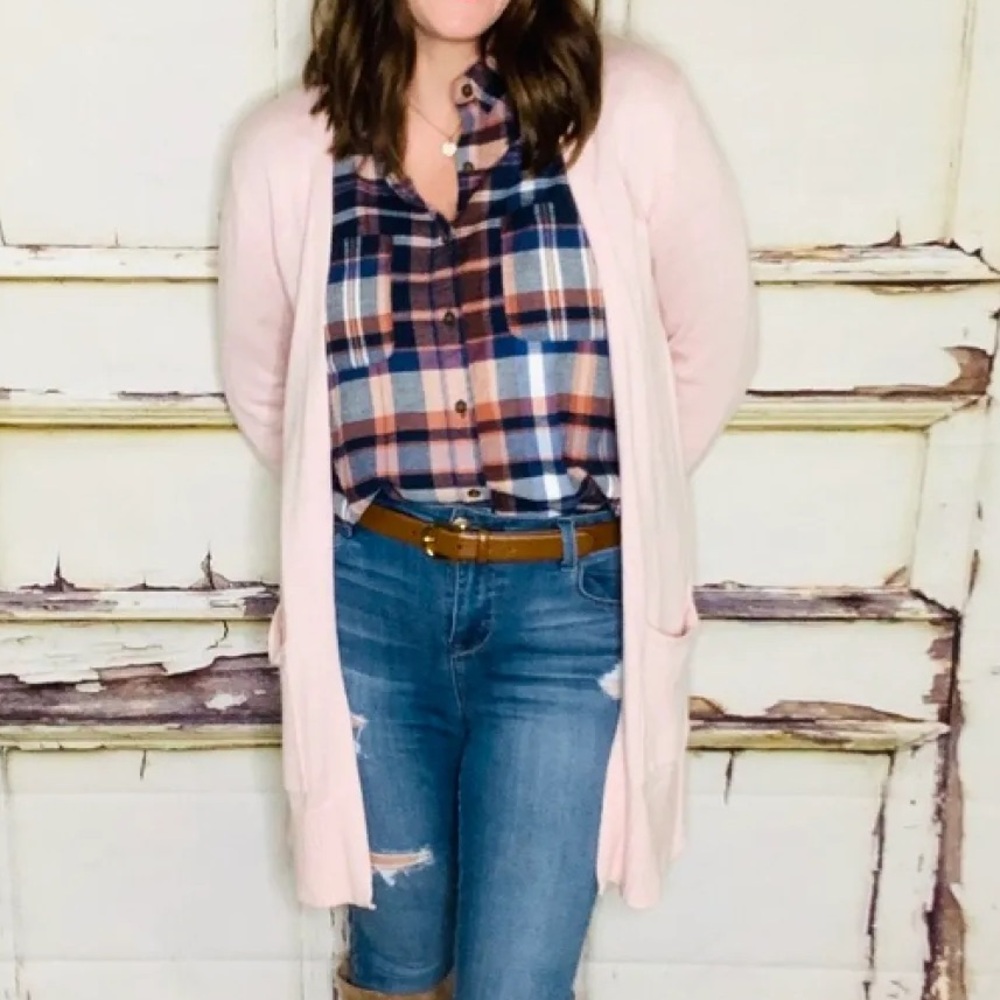 Target Universal Thread plaid flannel button up shirt - Picture 5 of 6
